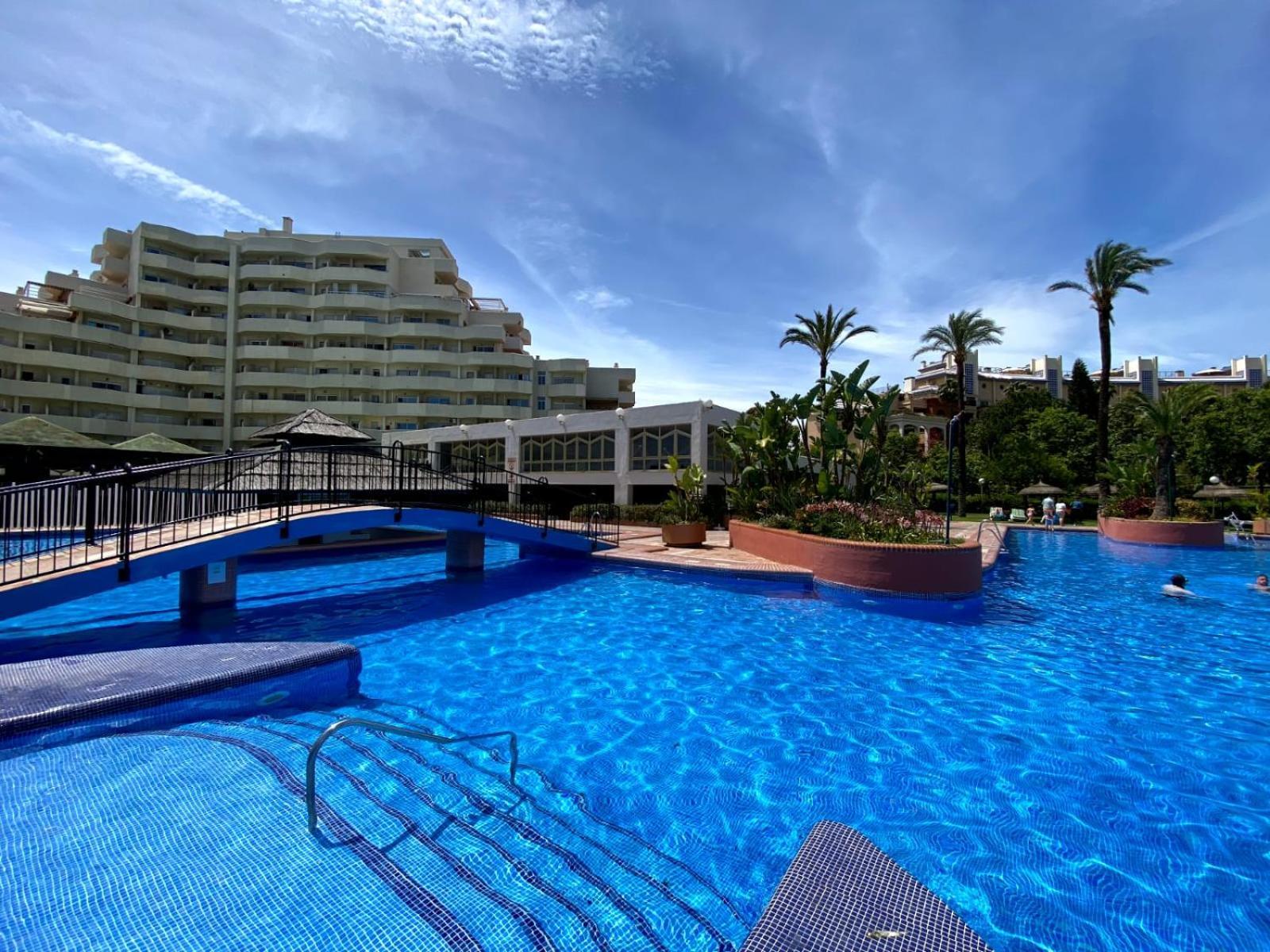Apartamentos Magic Benalbeach By Benalnova Бенальмадена Екстер'єр фото